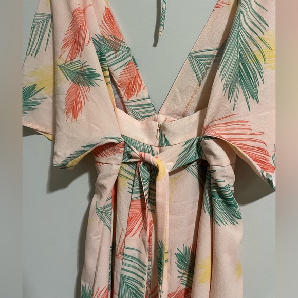 H&M PLUNGE ROMPER - Picture 3 of 3